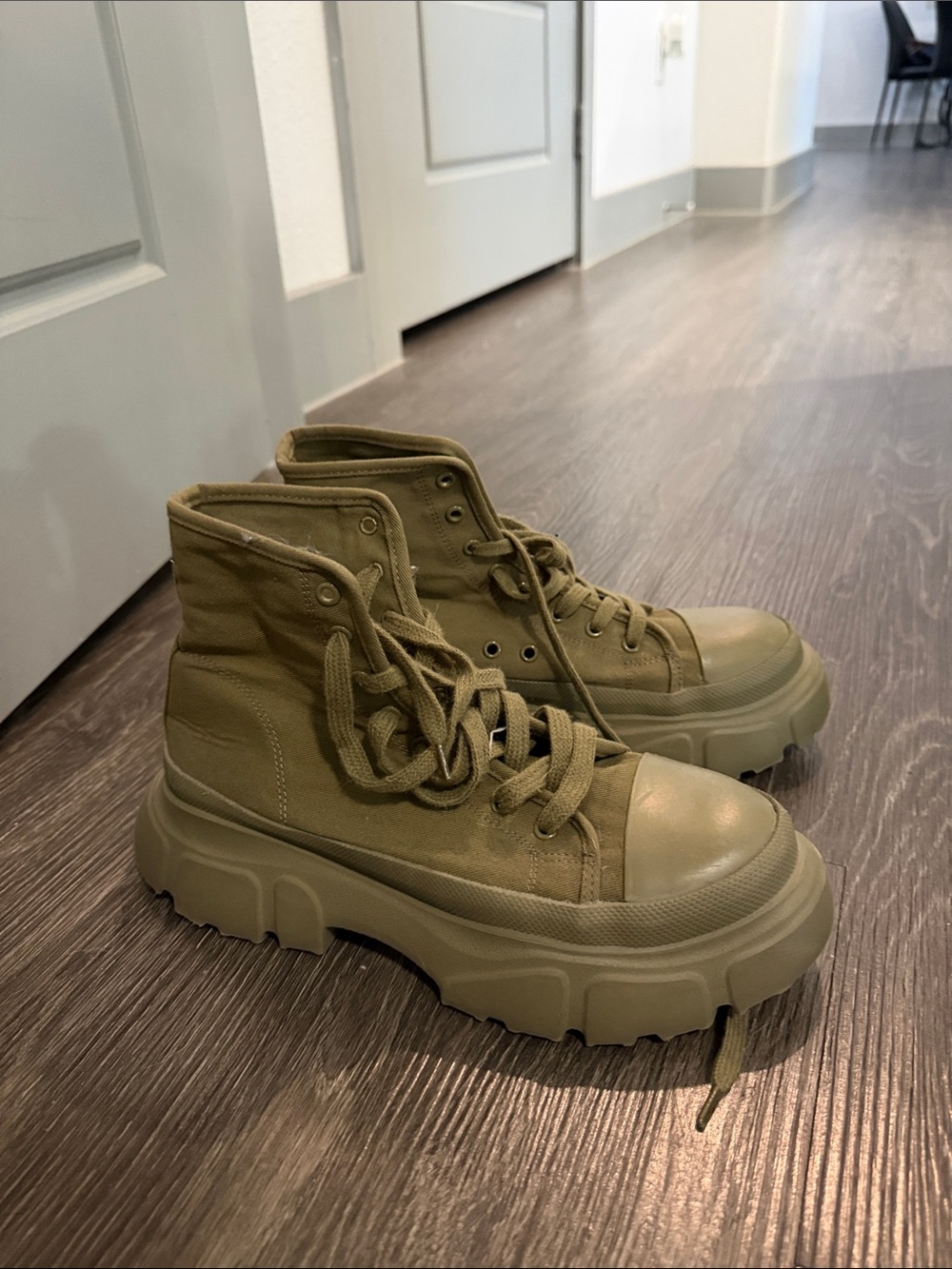 Zara Olive Green Combat Platform Boots
